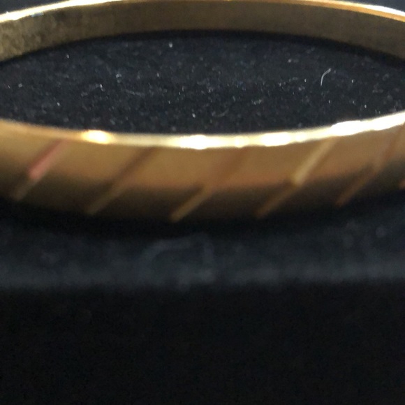 Closet Clear Out 🔥🔥🔥 3 Beautiful Bangles - Picture 10 of 10